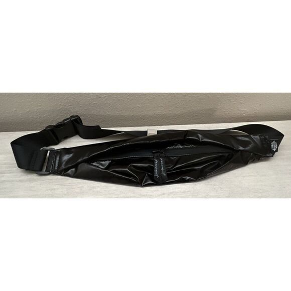 Free People FP Movement Black FannyPack Sling Bag NWOT - Picture 1 of 10